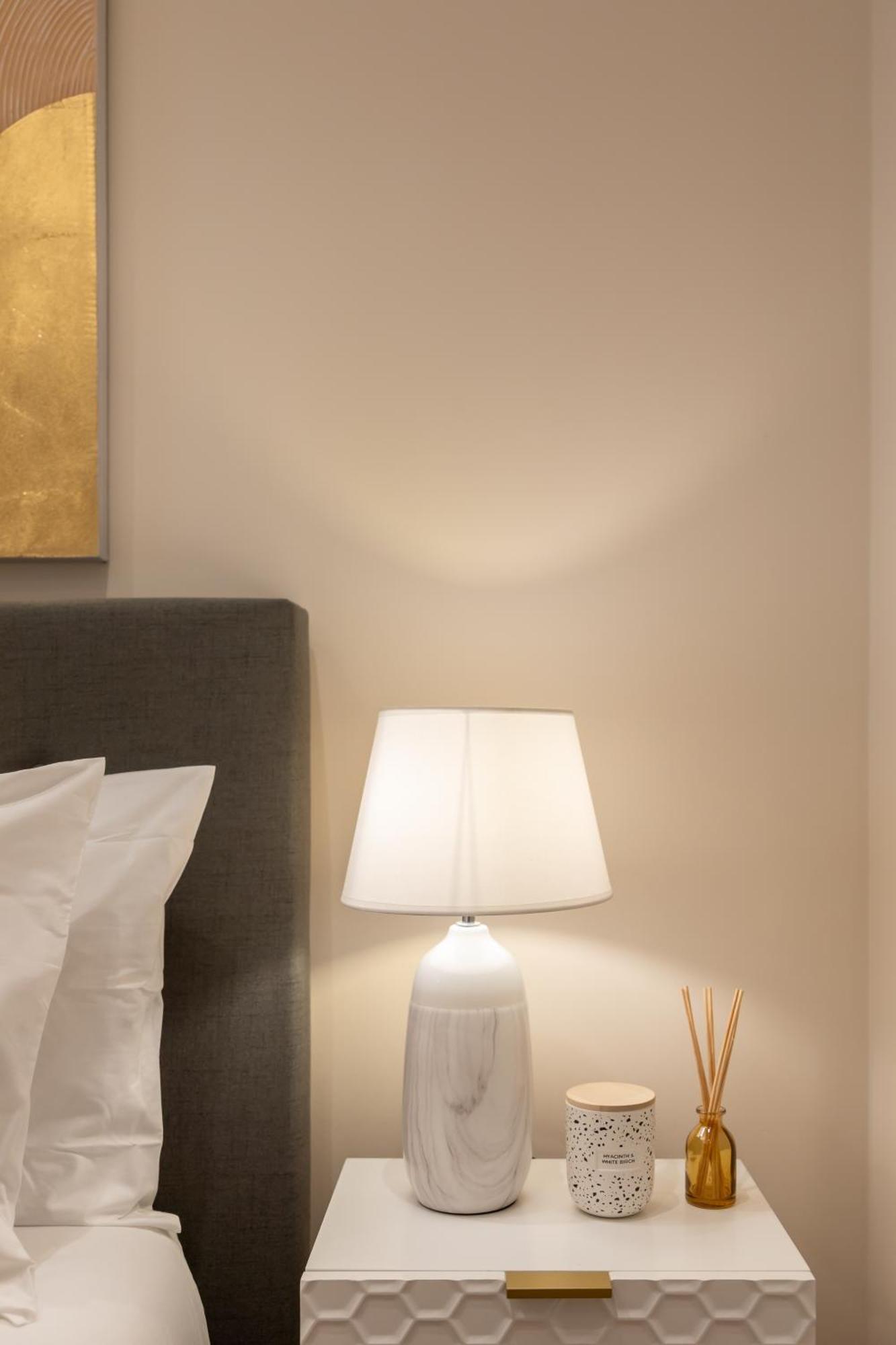 Luxury 3bd 3bth Knightsbridge, South Kensington Apartment London