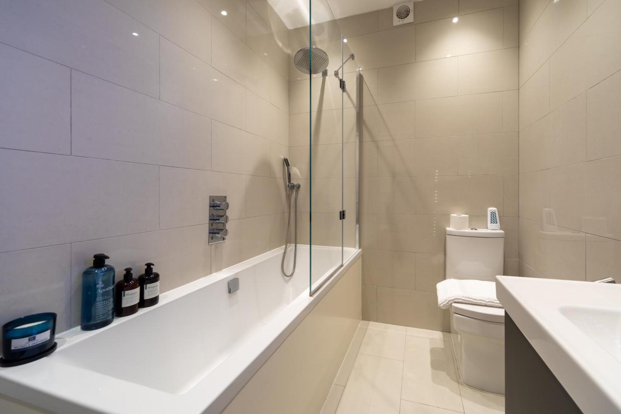 Luxury 3bd 3bth Knightsbridge, South Kensington * London