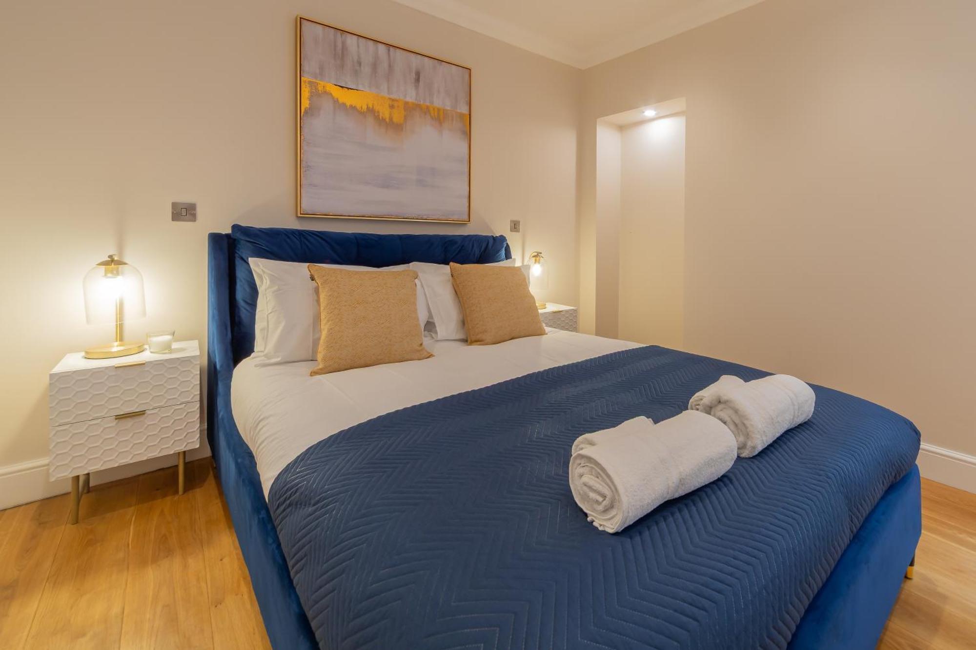 Luxury 3bd 3bth Knightsbridge, South Kensington * London