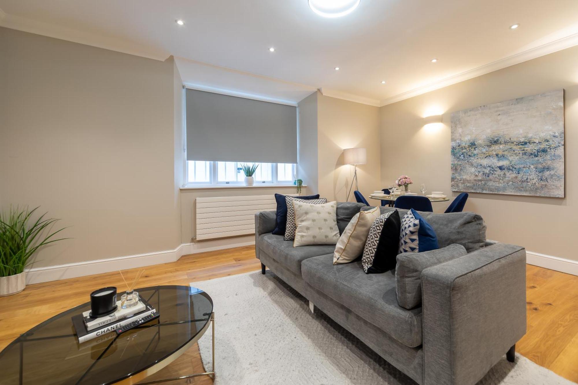 Luxury 3bd 3bth Knightsbridge, South Kensington London